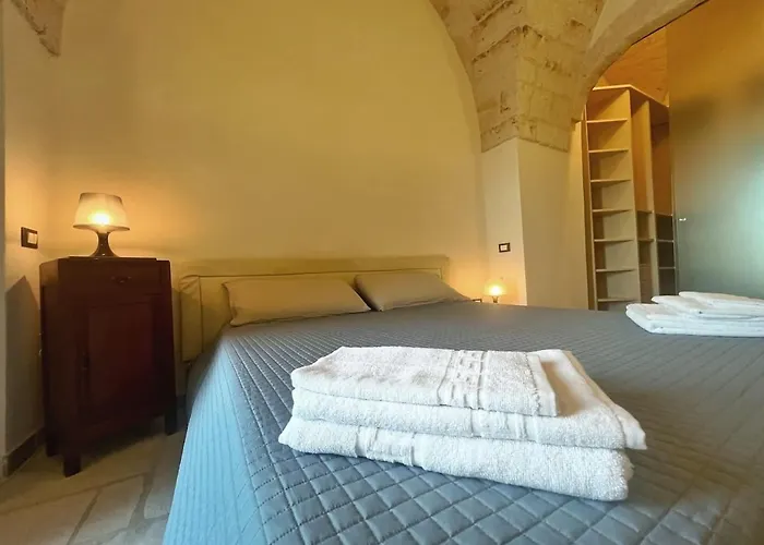 公寓 Grotta Divina 奥斯图尼